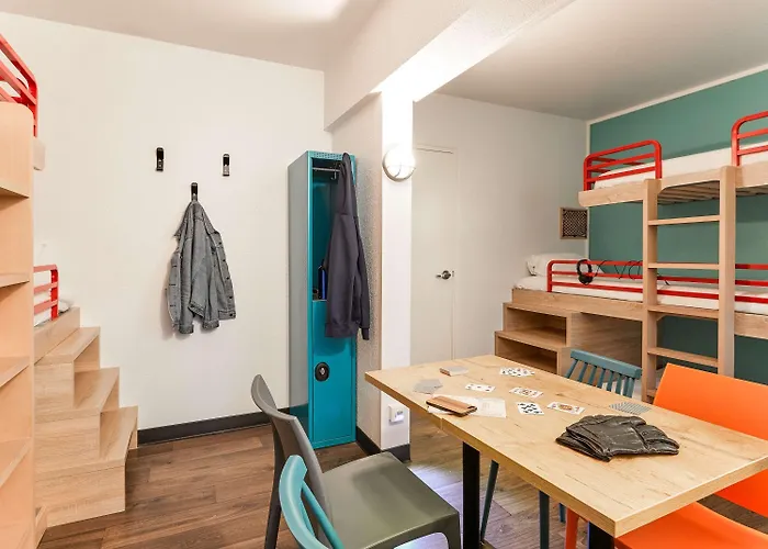 Hotelf1 Nord * 디종